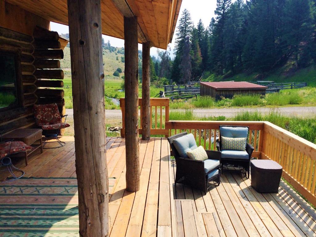 Creek Cabin (Gardiner) 